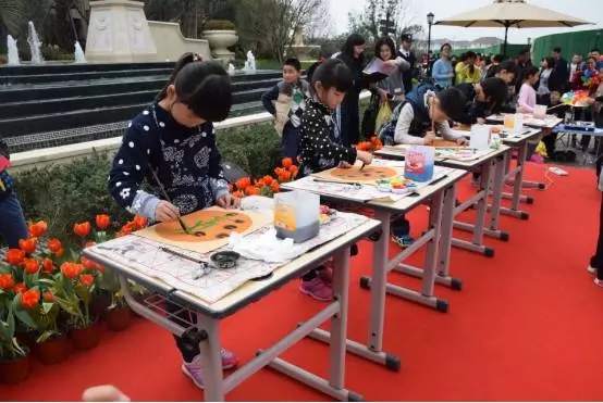 �º����¹�԰�����㻨չ