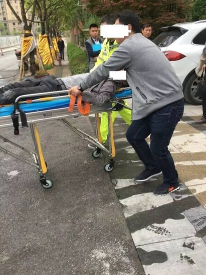 中介带看坠楼身亡 二次改造闯大祸 中介带看房,坠楼身亡,房屋二次改造