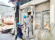 乐清市雁荡松溪大道的违建简易房被拆除